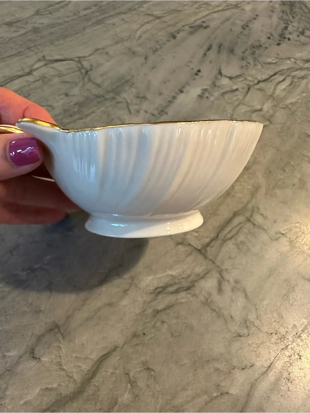 Lenox Cream Porcelain Shell Dishes with Gold Trim (Pair)